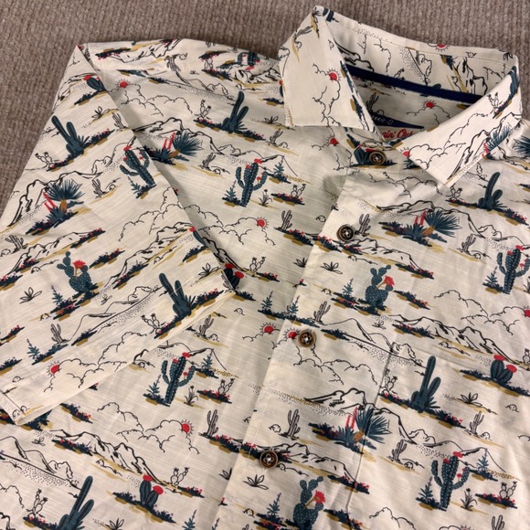 johnnie-O Other - Johnnie-O Ezekial White AOP Cactus Desert Print Button Down Men Size Medium EUC